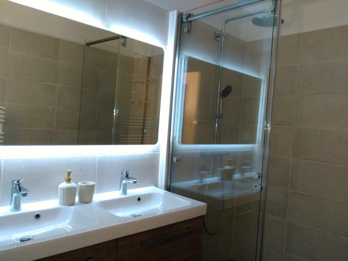 ליון Bel Et Spacieux Appartement De 84 M² Avec Parking Tres Proche Du Metro Garibaldi מראה חיצוני תמונה